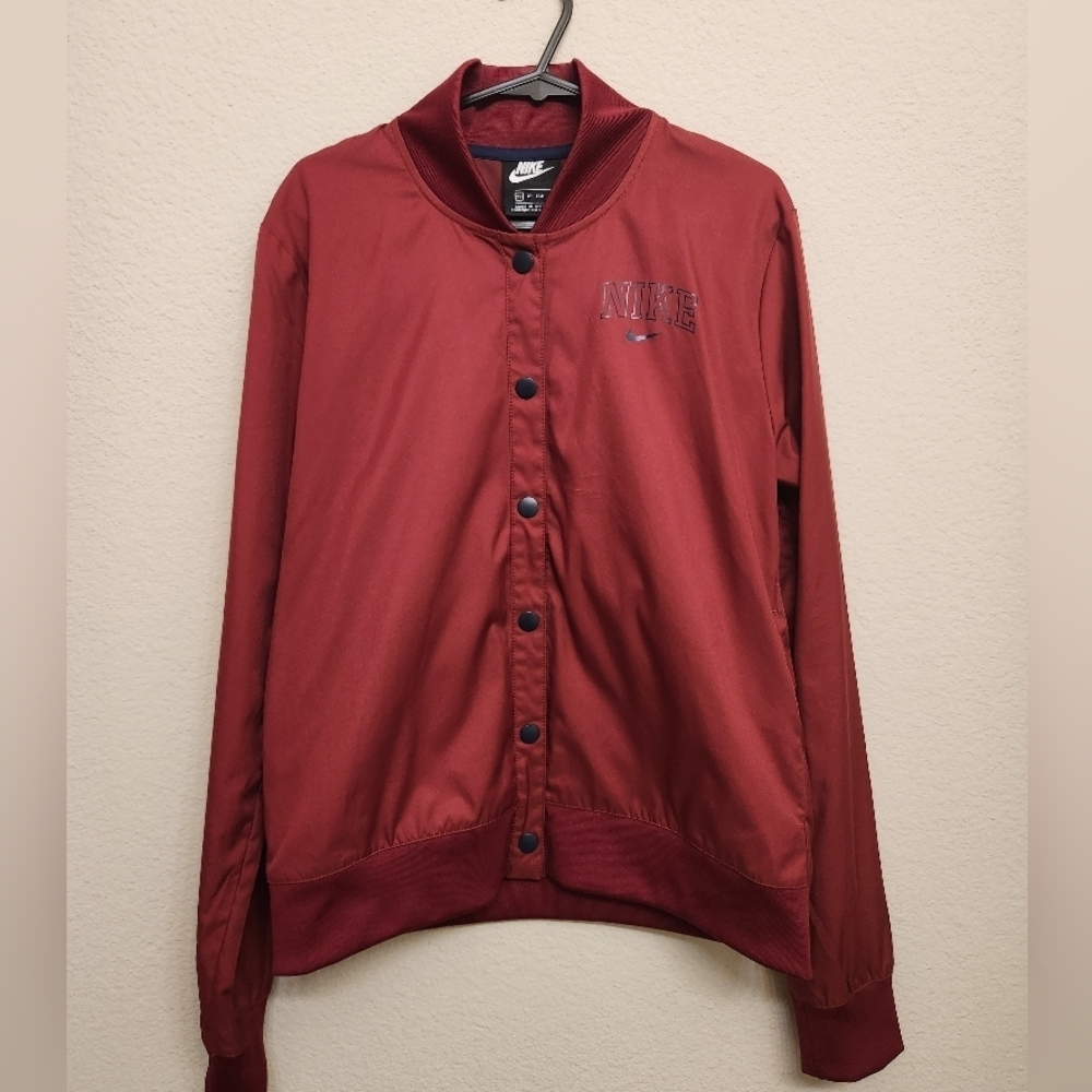 Nike women’s varsity style light windbreaker jacket size XS